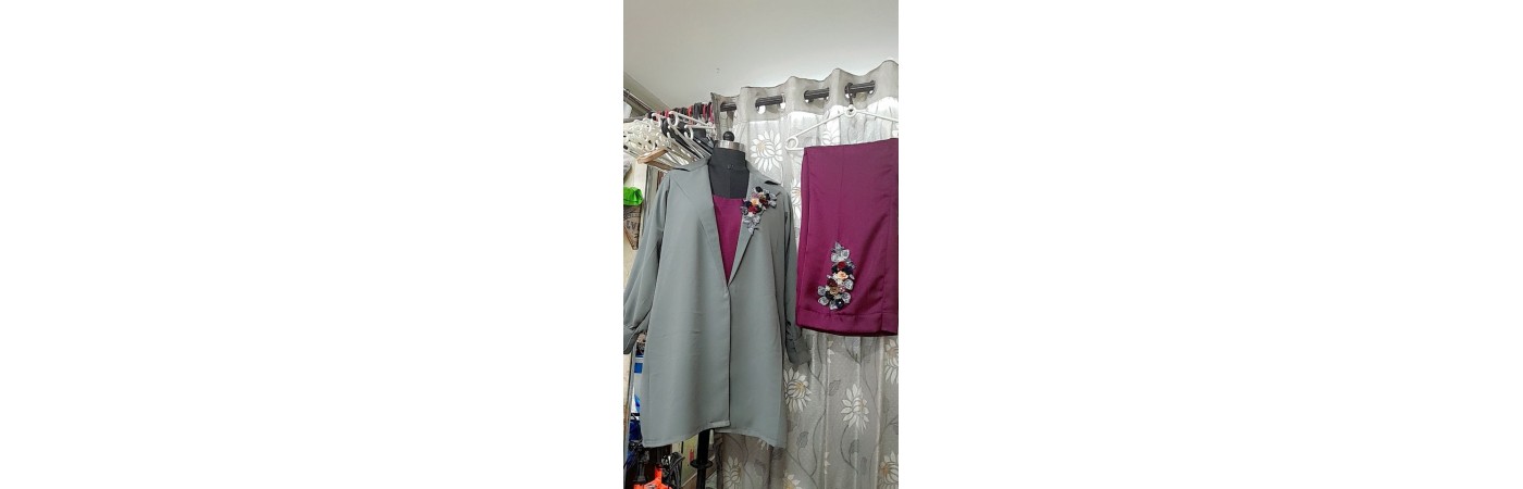 English Grey blazer with 3d flower patch n inner set